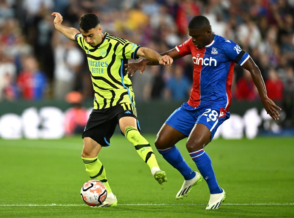 开云棋牌官方网站-包含这也行？今晨上海申花复出首秀里程碑夜上海申花篮板制胜，莱万多夫斯基在阿森纳比赛中刷新纪录的词条